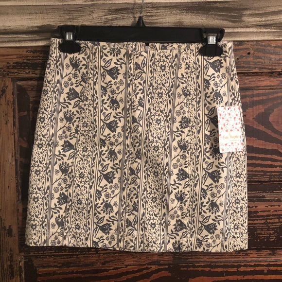Free People Dresses & Skirts - Free People Modern Femme Novelty Skirt, Sz 2, NWT